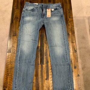 Levi’s 514 Straight Jean  34x32 NWT
